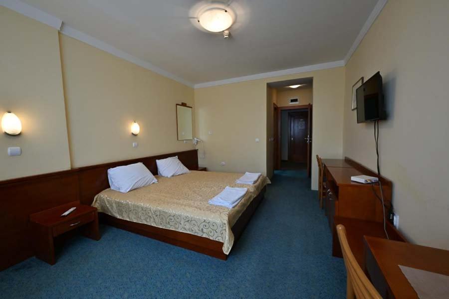 Hotel Norcev Grgetek Exteriör bild