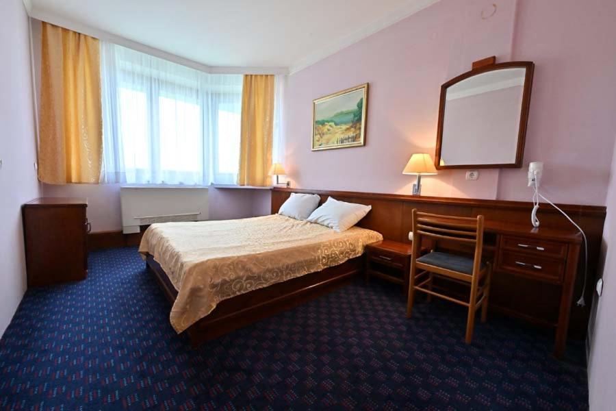 Hotel Norcev Grgetek Exteriör bild