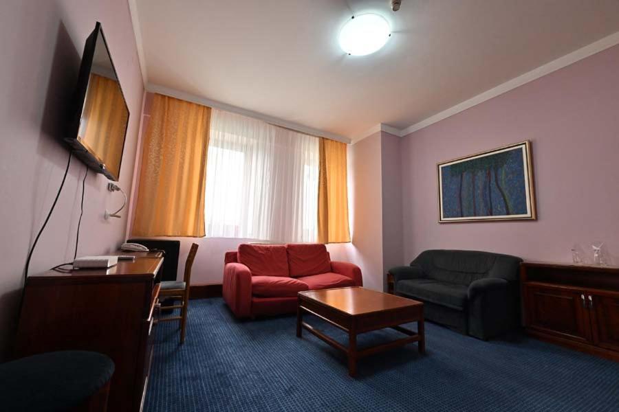 Hotel Norcev Grgetek Exteriör bild