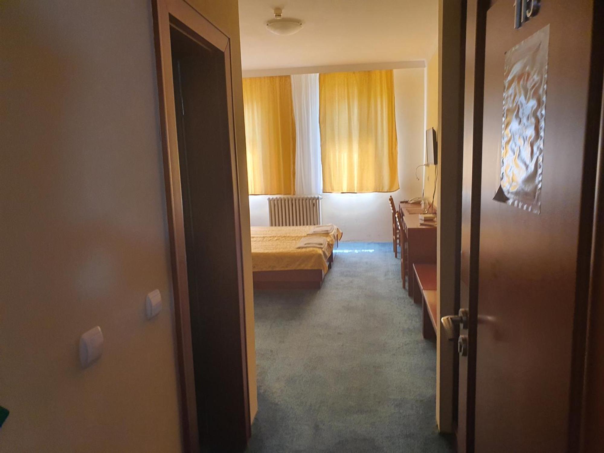 Hotel Norcev Grgetek Exteriör bild