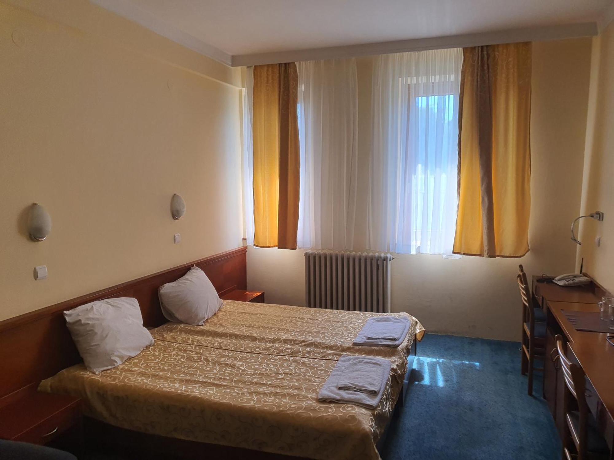 Hotel Norcev Grgetek Exteriör bild