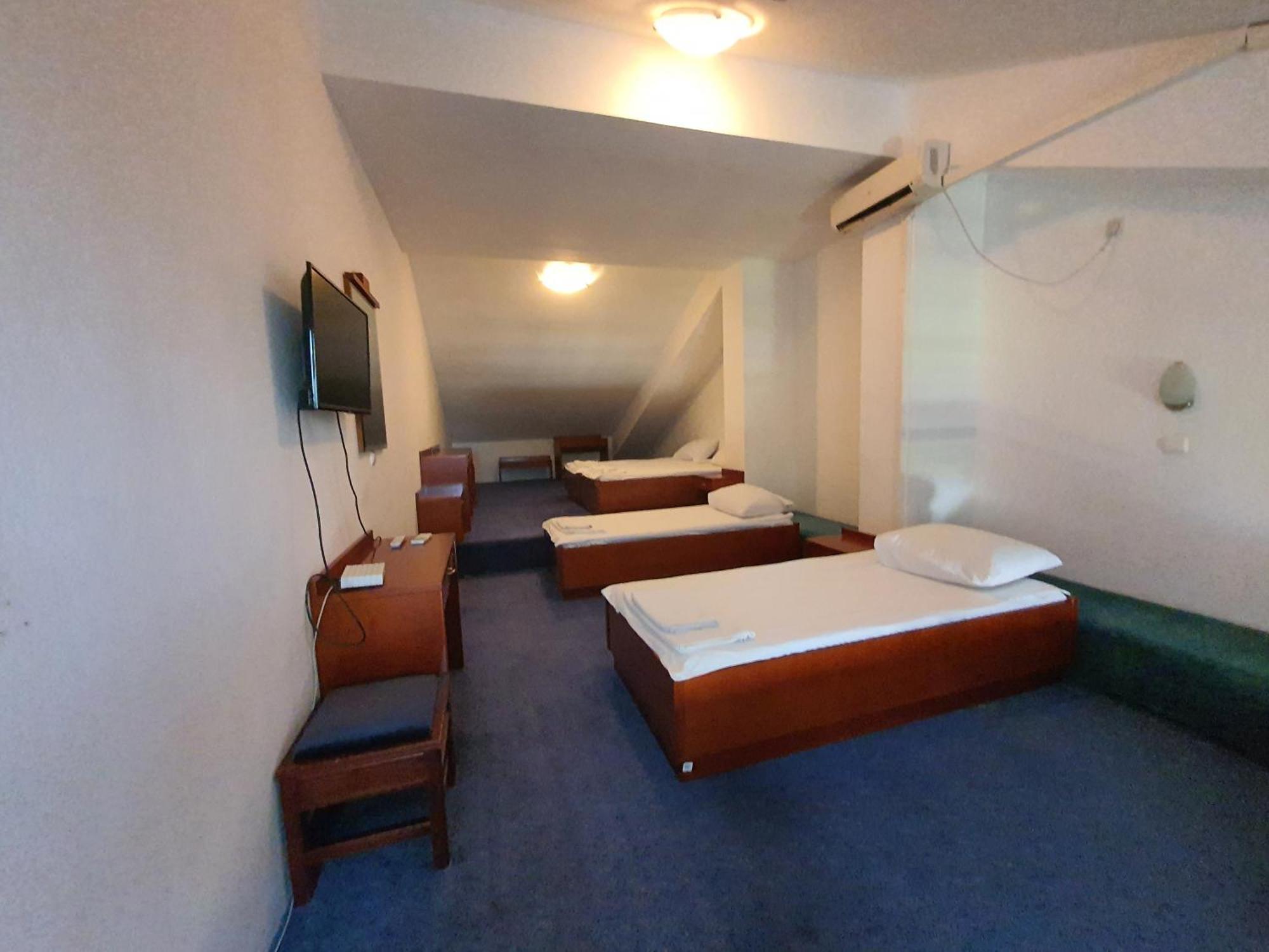 Hotel Norcev Grgetek Exteriör bild