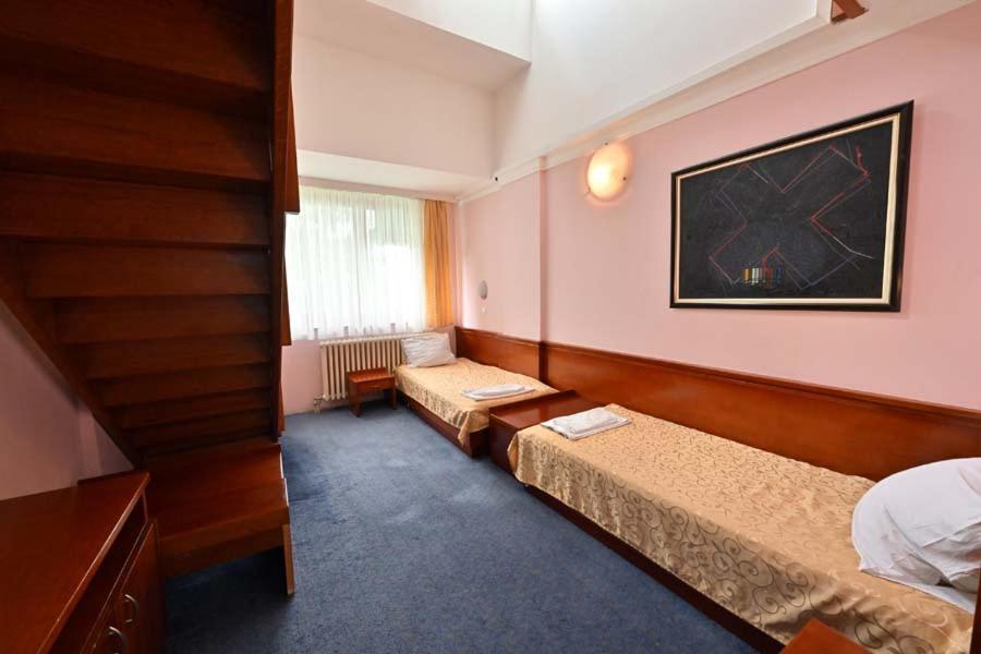 Hotel Norcev Grgetek Exteriör bild